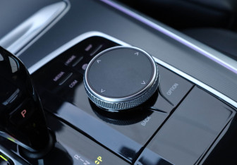 Подержанный автомобиль BMW X5 2020 года (13 фото)