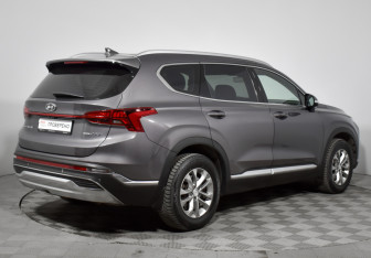 Подержанный автомобиль Hyundai Santa Fe 2021 года (5 фото)