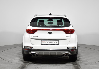 Подержанный автомобиль Kia Sportage 2018 года (6 фото)