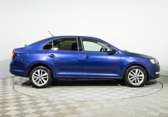 Подержанный автомобиль Skoda Rapid Liftback 2019 года (4 фото)