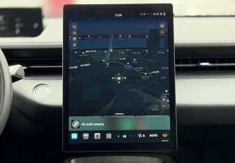 Подержанный автомобиль Changan Lamore 2023 года (16 фото)