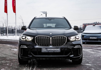 Подержанный автомобиль BMW X5 2019 года (4 фото)