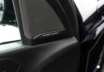 Подержанный автомобиль BMW X5 2019 года (21 фото)