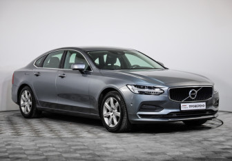 Подержанный автомобиль Volvo S90 2018 года (3 фото)