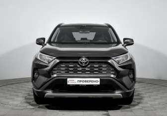 Подержанный автомобиль Toyota RAV4 2019 года (2 фото)