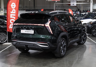 Подержанный автомобиль Geely Atlas 2024 года (5 фото)