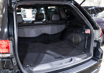 Подержанный автомобиль Jeep Grand Cherokee 2019 года (22 фото)