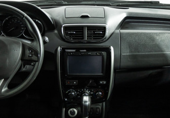 Подержанный автомобиль Nissan Terrano 2018 года (14 фото)