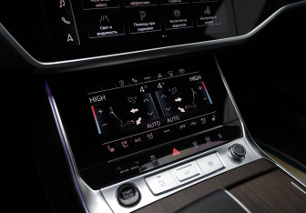 Подержанный автомобиль Audi A7 2022 года (23 фото)