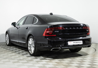 Подержанный автомобиль Volvo S90 2019 года (7 фото)