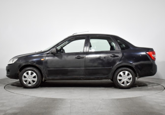 Подержанный автомобиль LADA (ВАЗ) Granta Sedan 2013 года (8 фото)