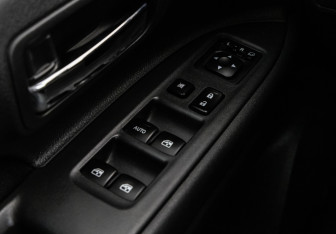 Подержанный автомобиль Mitsubishi Outlander 2018 года (19 фото)