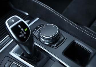 Подержанный автомобиль BMW X6 2018 года (14 фото)