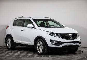 Подержанный автомобиль Kia Sportage 2011 года (3 фото)