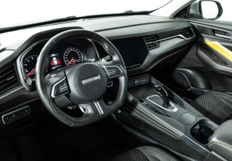 Подержанный автомобиль Haval F7x 2020 года (11 фото)