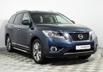Подержанный автомобиль Nissan Pathfinder 2015 года (3 фото)