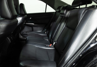 Подержанный автомобиль Toyota Camry Sedan 2018 года (10 фото)