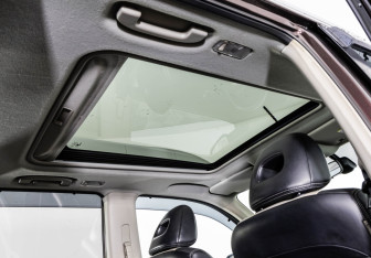 Подержанный автомобиль Nissan X-Trail 2013 года (22 фото)