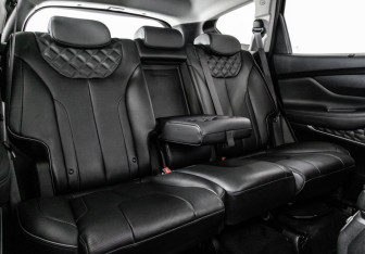 Подержанный автомобиль Hyundai Santa Fe 2021 года (33 фото)