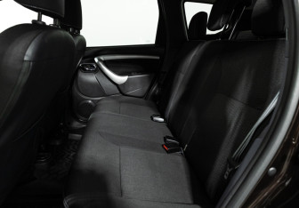 Подержанный автомобиль Nissan Terrano 2019 года (10 фото)