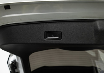 Подержанный автомобиль Omoda C5 2023 года (23 фото)