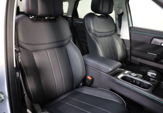 Подержанный автомобиль Jaecoo J7 2024 года (26 фото)