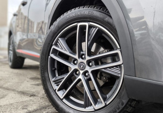 Подержанный автомобиль Changan UNI-S 2024 года (10 фото)