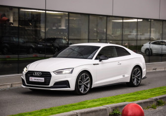 Подержанный автомобиль Audi A5 Coupe 2019 года (3 фото)