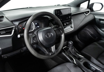 Подержанный автомобиль Toyota Corolla Sedan 2020 года (11 фото)