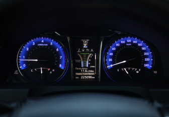 Подержанный автомобиль Toyota Camry Sedan 2016 года (18 фото)
