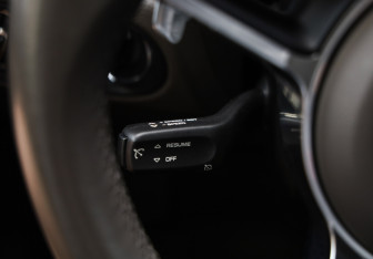 Подержанный автомобиль Porsche Macan 2019 года (25 фото)