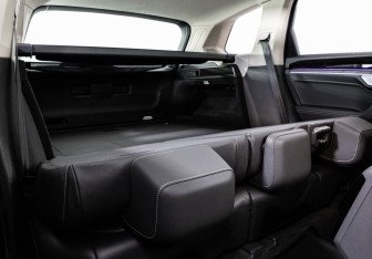 Подержанный автомобиль Volkswagen Touareg 2018 года (32 фото)