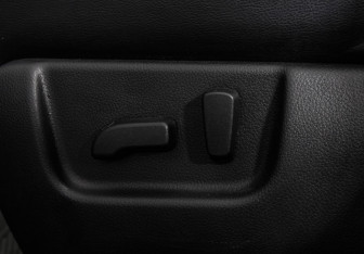 Подержанный автомобиль Nissan X-Trail 2013 года (20 фото)