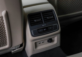 Подержанный автомобиль Audi A5 Liftback 2022 года (40 фото)