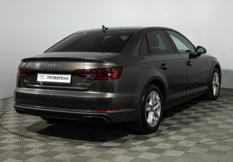 Подержанный автомобиль Audi A4 Sedan 2018 года (5 фото)