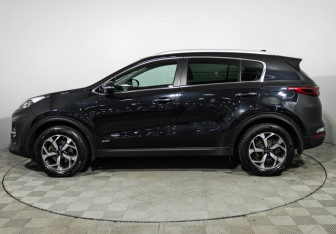 Подержанный автомобиль Kia Sportage 2018 года (8 фото)