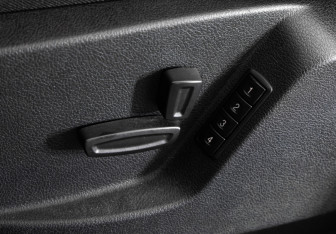 Подержанный автомобиль Ford S-MAX 2008 года (19 фото)