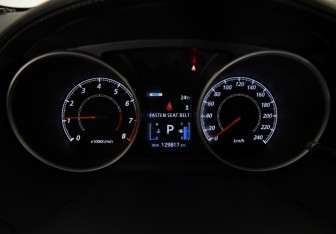 Подержанный автомобиль Mitsubishi Outlander 2011 года (13 фото)
