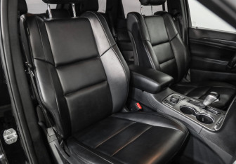Подержанный автомобиль Jeep Grand Cherokee 2018 года (25 фото)