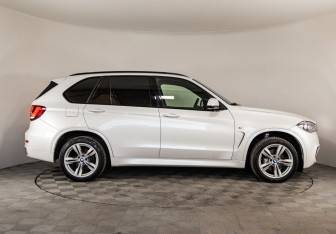 Подержанный автомобиль BMW X5 2017 года (4 фото)