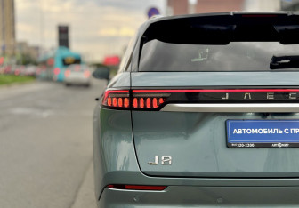 Подержанный автомобиль Jaecoo J8 2024 года (10 фото)