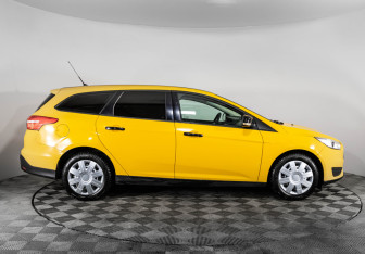 Подержанный автомобиль Ford Focus Wagon 2016 года (4 фото)
