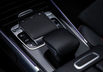 Подержанный автомобиль Mercedes-Benz GLB 2020 года (21 фото)