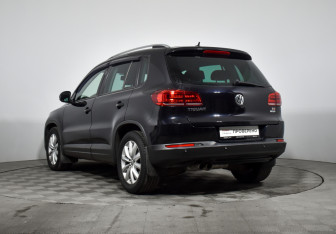Подержанный автомобиль Volkswagen Tiguan 2016 года (7 фото)