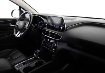 Подержанный автомобиль Hyundai Santa Fe 2020 года (22 фото)