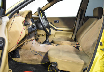 Подержанный автомобиль Audi 80 Sedan 1987 года (12 фото)