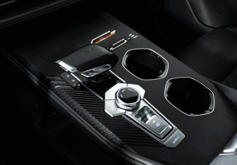 Подержанный автомобиль Changan UNI-K 2023 года (18 фото)