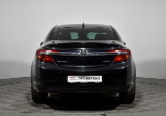 Подержанный автомобиль Opel Insignia Liftback 2013 года (6 фото)