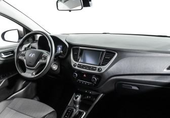 Подержанный автомобиль Hyundai Solaris Sedan 2018 года (9 фото)