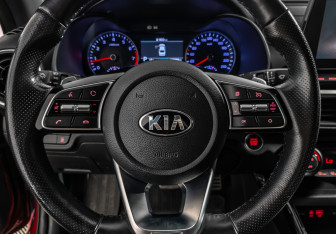 Подержанный автомобиль Kia Cerato Sedan 2020 года (16 фото)